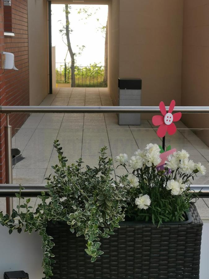 Apartament Ibiza Przy Plazy Rewal Esterno foto