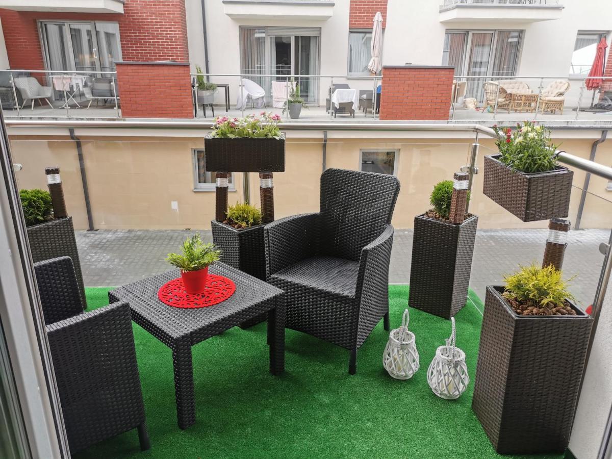 Apartament Ibiza Przy Plazy Rewal Esterno foto