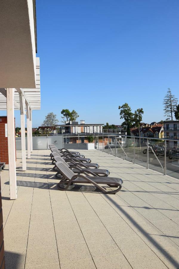 Apartament Ibiza Przy Plazy Rewal Esterno foto
