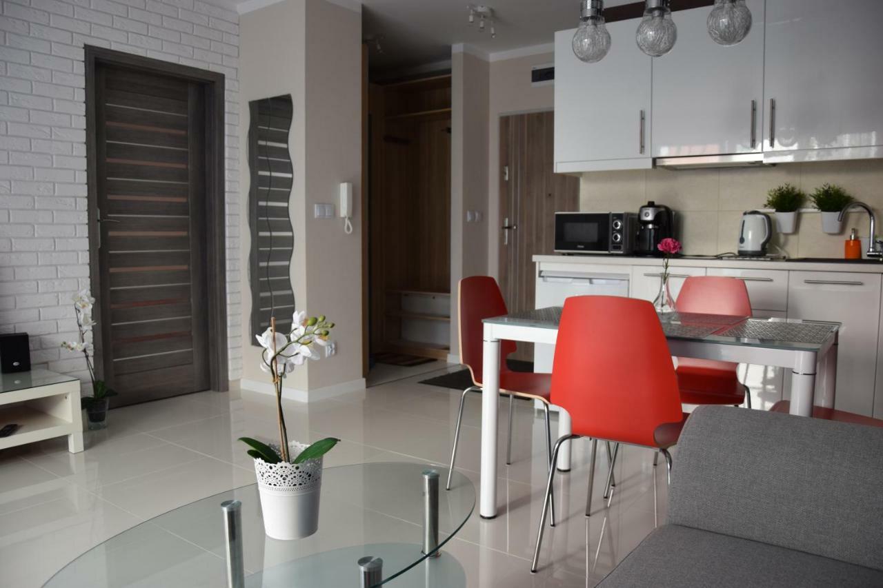 Apartament Ibiza Przy Plazy Rewal Esterno foto
